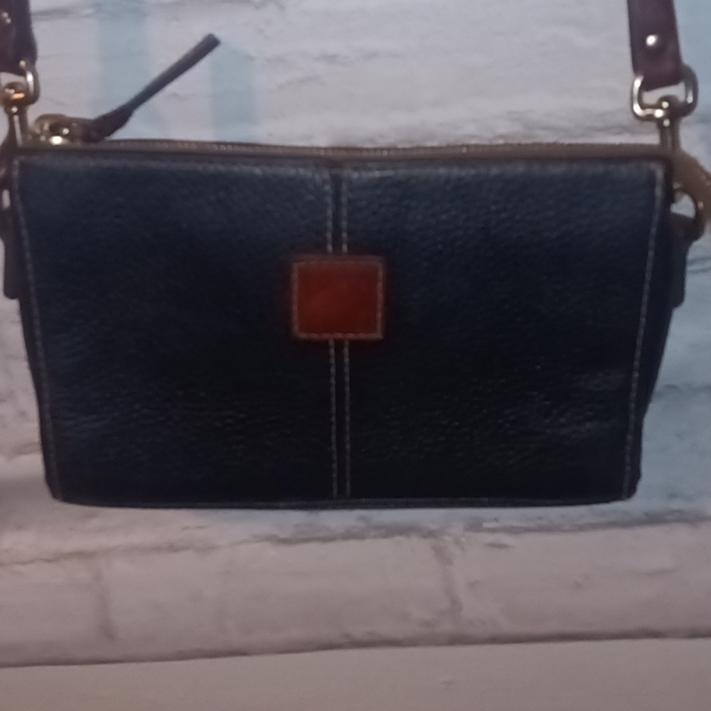 Dooney & Bourke small crossbody